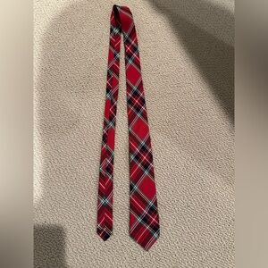Young Men’s Red Plaid Tie